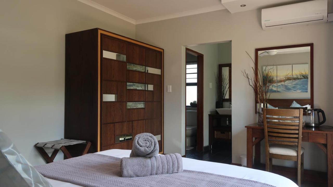 St Lucia Hilltop Guest House Exterior photo